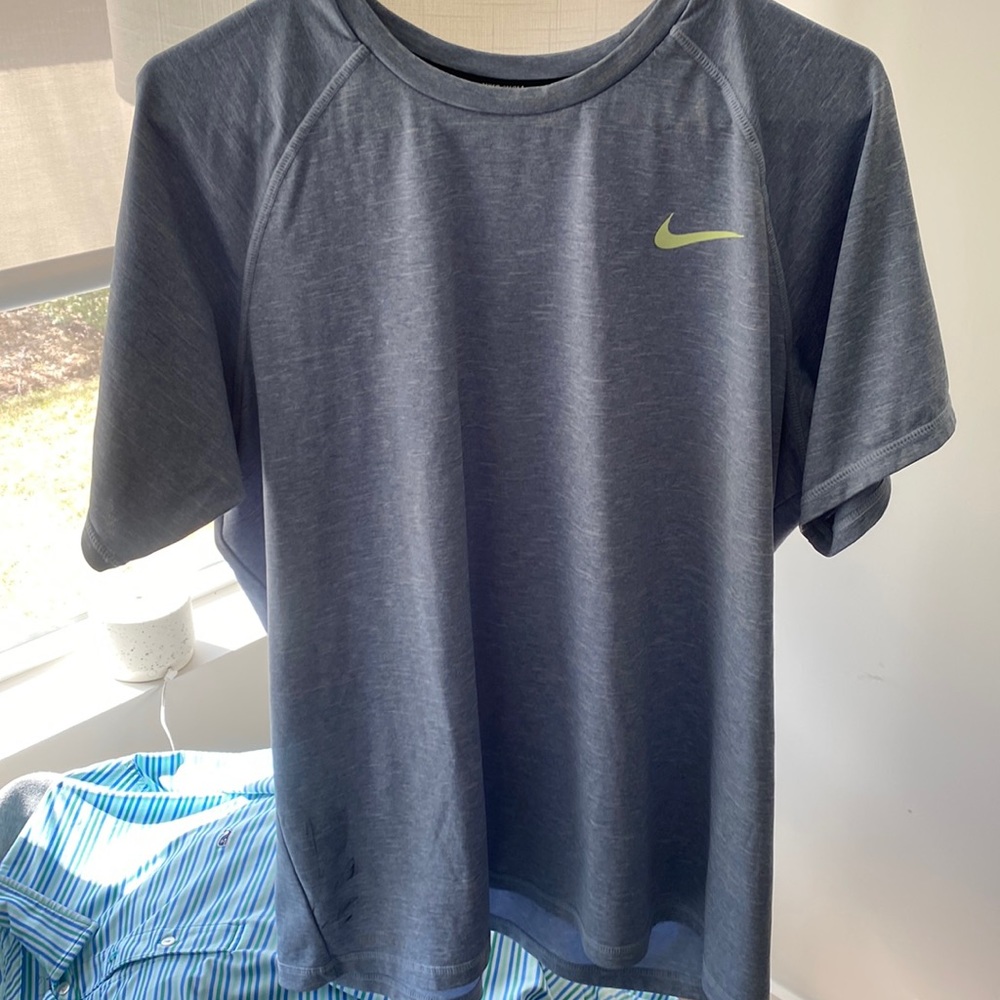 Like new XL Nike athletic shirt